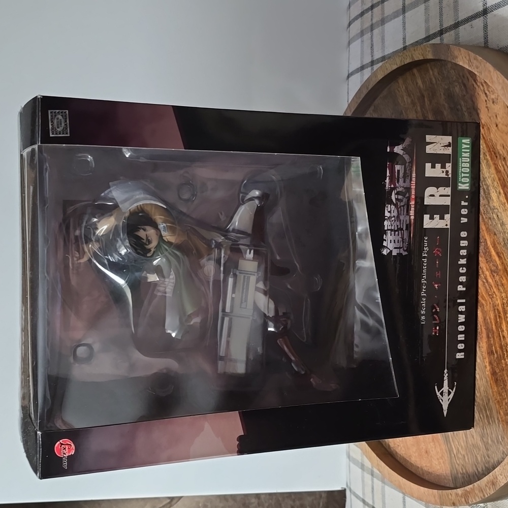 Attack on Titan Erin Yeager figure